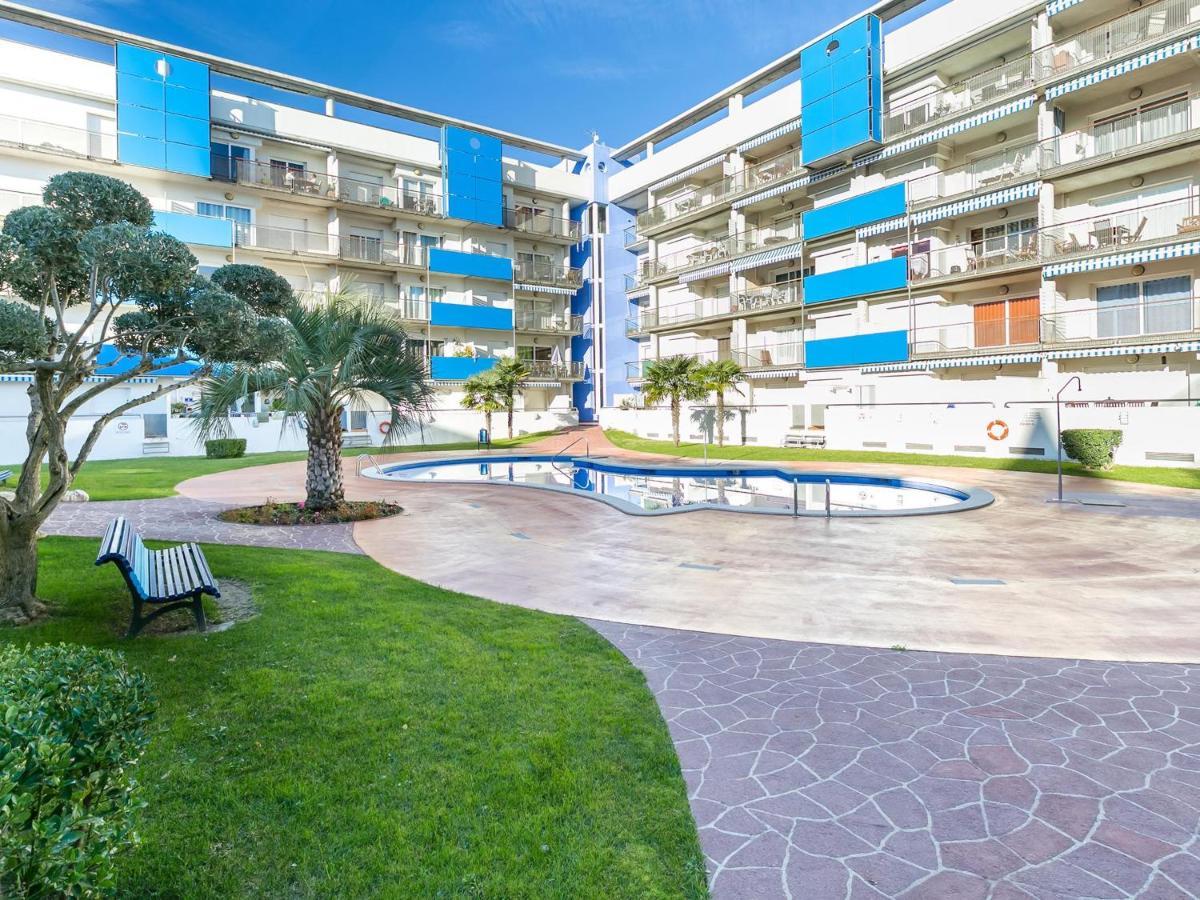 Familiar En Con Piscina, Terraza Y Parking Cerca De La Playa - Es-228-116 * Roses